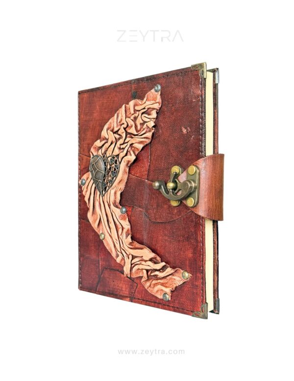 Metal Kalp Detaylı El Yapımı Büyük Boy Deri Defter 2