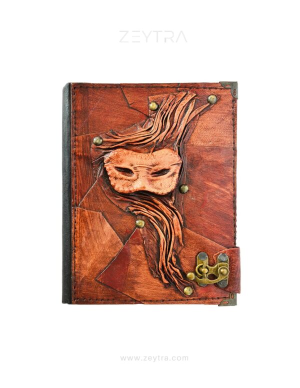 Maske Detaylı El Yapımı Orta Boy Deri Defter 1