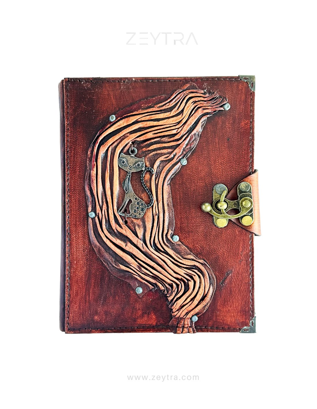Metal Kedi Detaylı El Yapımı Büyük Boy Deri Defter 1 Metal Kedi Detaylı El Yapımı Büyük Boy Deri Defter 1