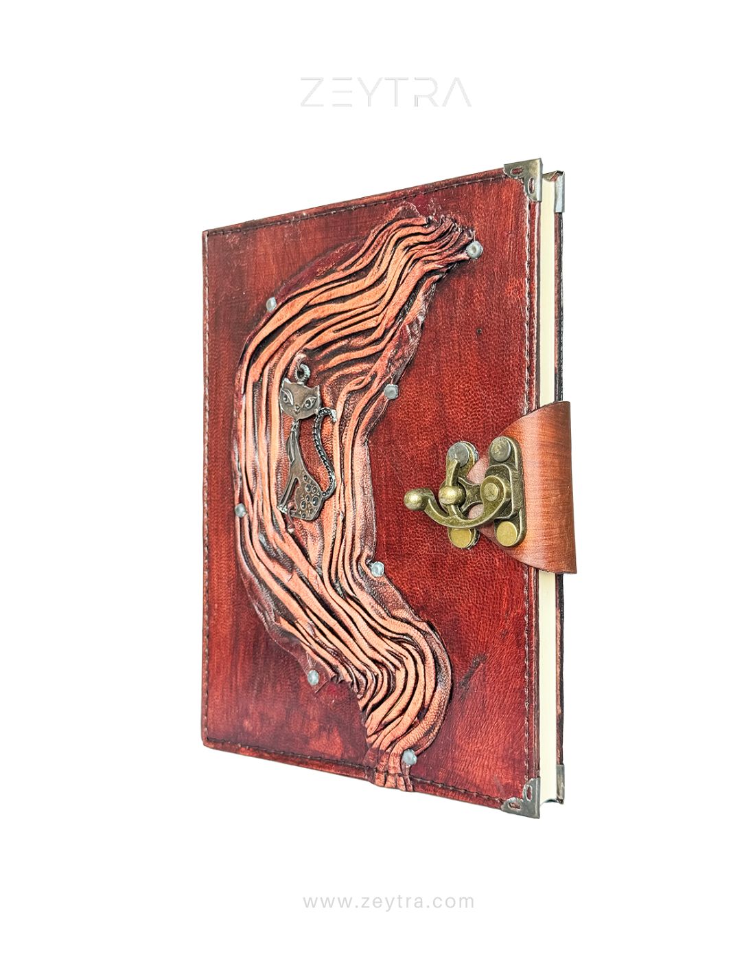 Metal Kedi Detaylı El Yapımı Büyük Boy Deri Defter 2 Metal Kedi Detaylı El Yapımı Büyük Boy Deri Defter 2