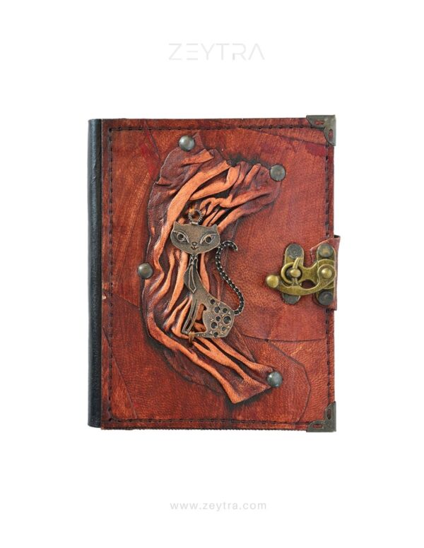 Metal Kedi Detaylı El Yapımı Küçük Boy Deri Defter 1