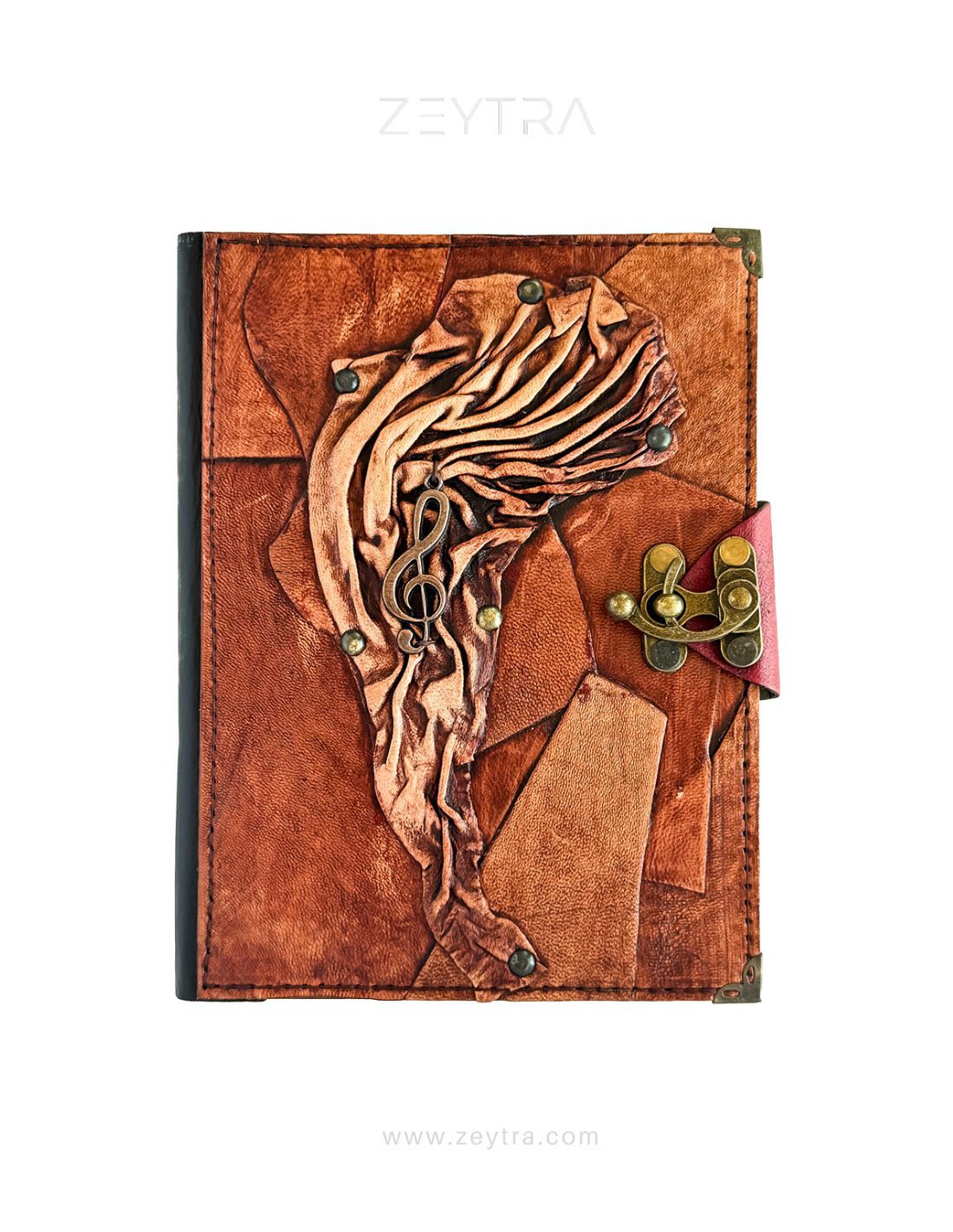 Metal Sol Anahtarı Detaylı El Yapımı Büyük Boy Deri Defter 1 Metal Sol Anahtarı Detaylı El Yapımı Büyük Boy Deri Defter 1